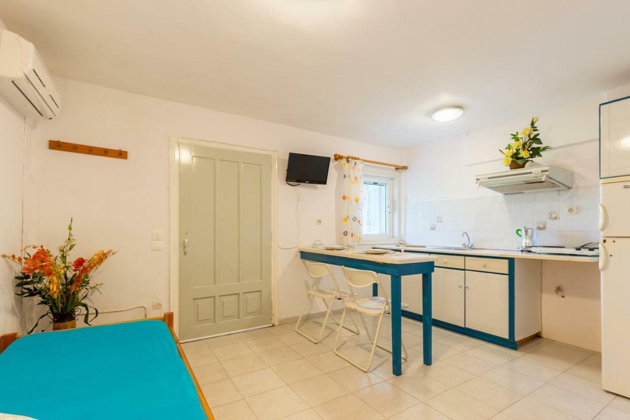 ליגיה Ormos Drepanou Apartments מראה חיצוני תמונה